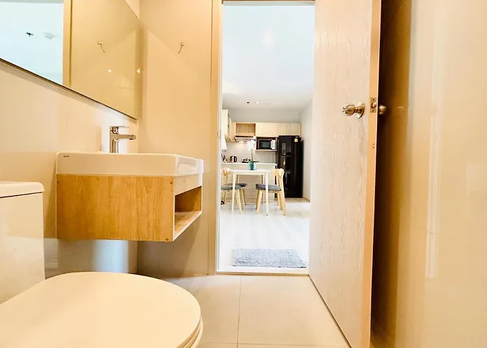 Nue Noble Srinakarin Apartment Bangkok