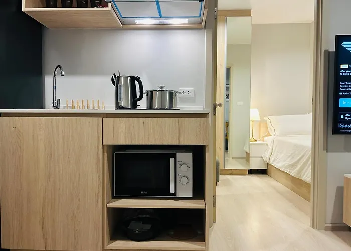 Nue Noble Srinakarin * Bangkok